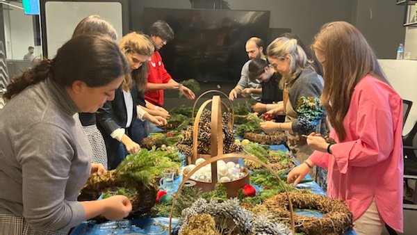 commencis's tweet photo. #Commencers are getting ready for the #NewYear with an enjoyable new year ornaments #workshop. Thank you, Lisan-ı Ezhar, for this amazing workshop. Here are some highlights of how our team showed their craft skills.😊#Commencis #newyear #handmade #team #tb #socialactivity https://t.co/z94SUIiG5A
