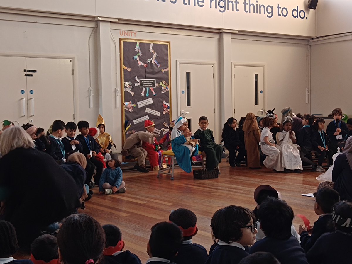 dixonsmn_pc's tweet photo. Christmas fun and brilliant performances at our Nativity and Christmas concert. "We get over 400 presents every day when we see all of you in our school." #Unity @dixonsmnp https://t.co/0ynNGHkhoe