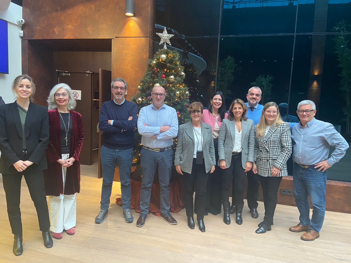 Colegio Notarial del País Vasco tweet media