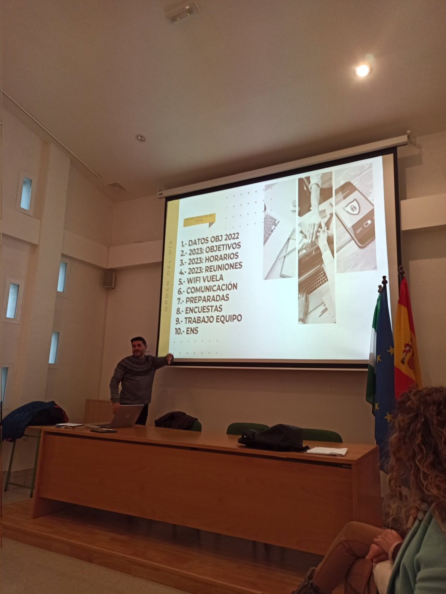 En reunión comarcal con los compañeros de la sierra