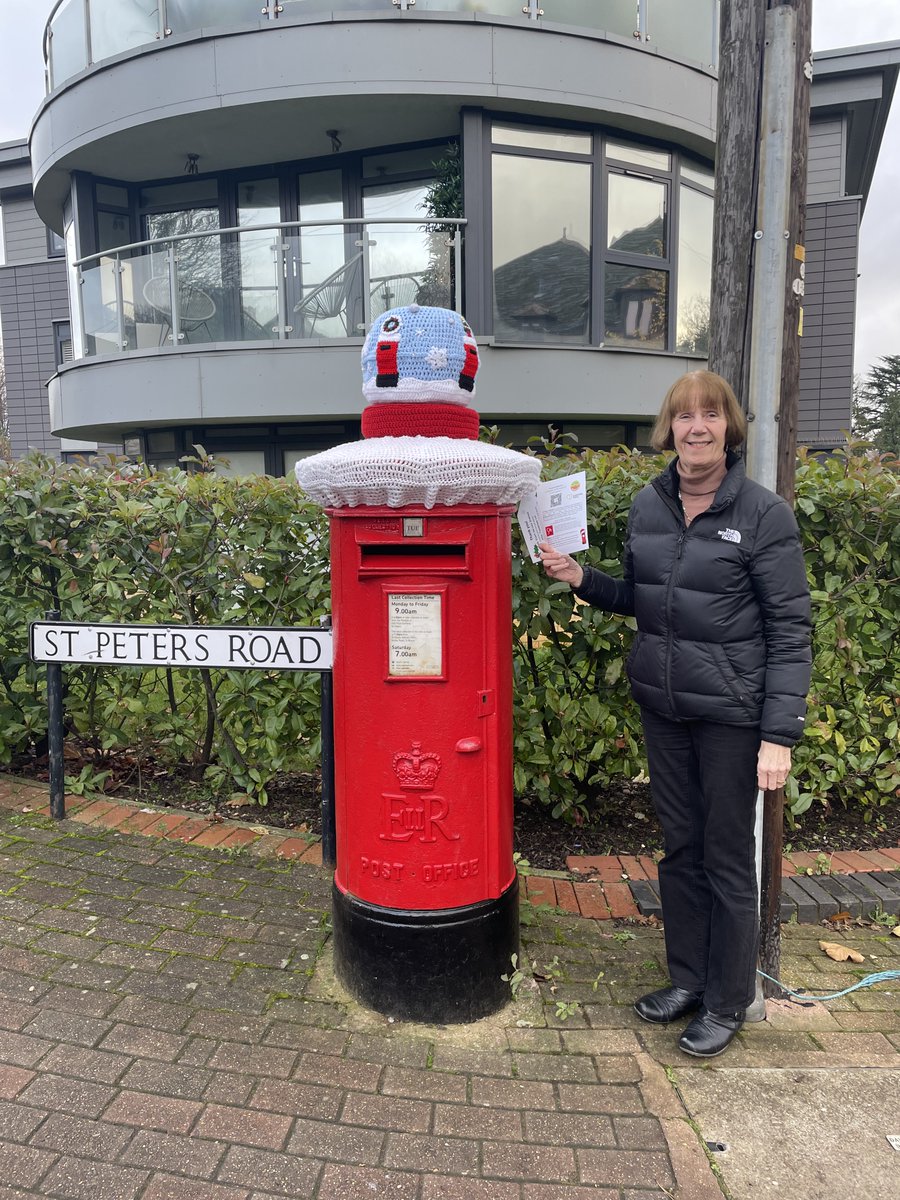 The Postbox Toppers are back thanks to <a href="/SPostboxes/">StAlbansPostboxes</a>! This year the campaign is in support of <a href="/StAlbans_Action/">St Albans Action for Homeless</a> and <a href="/sopwell_ct/">Sopwell Community Trust</a>. If you wish to donate, you can do so here: bit.ly/3YkVwGN.

See our sponsored topper below, unveiled by Marilyn Bell, Head of <a href="/SALaw_Family/">SA Law Family Team</a>.