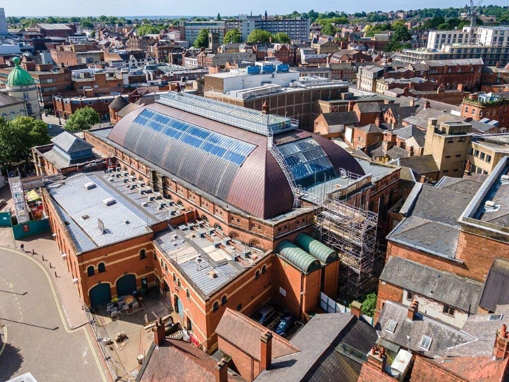 As we near the end of 2022 it's good to review &amp; celebrate proud moments, like the Derby Market Hall project, with Longworth Building Services (&amp; KME Tecu) that scooped this years Pitched Roofing Award for ‘Best use of a hard metals roof' bit.ly/3FxCHZi