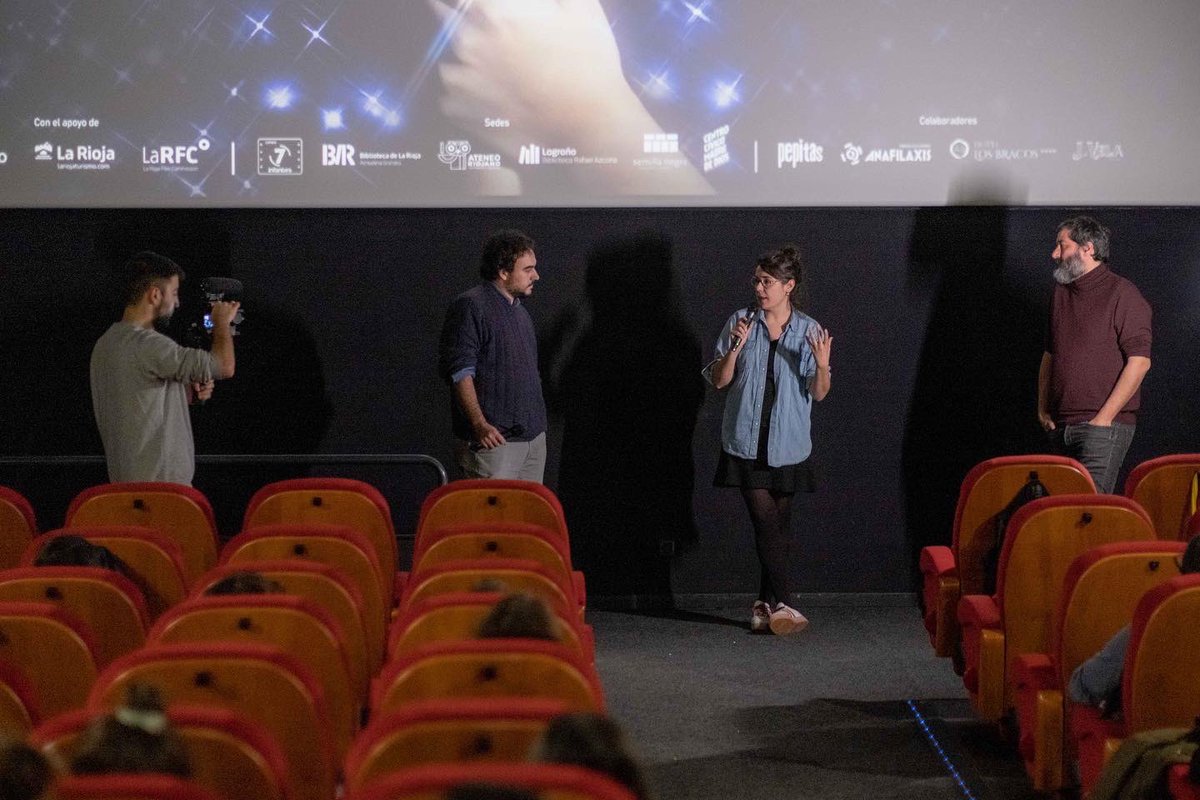 Los trabajos y las noches, día 4. Una sesión doble de cine, arquitectura, saltos temporales y complicidad: ‘Sóc vertical però m’agradaria ser horitzontal’ de María Antón Cabot y ‘Arquitectura emocional 1959’ de León Siminiani. Con la presencia de Juan Alba y Carlos Pardo.