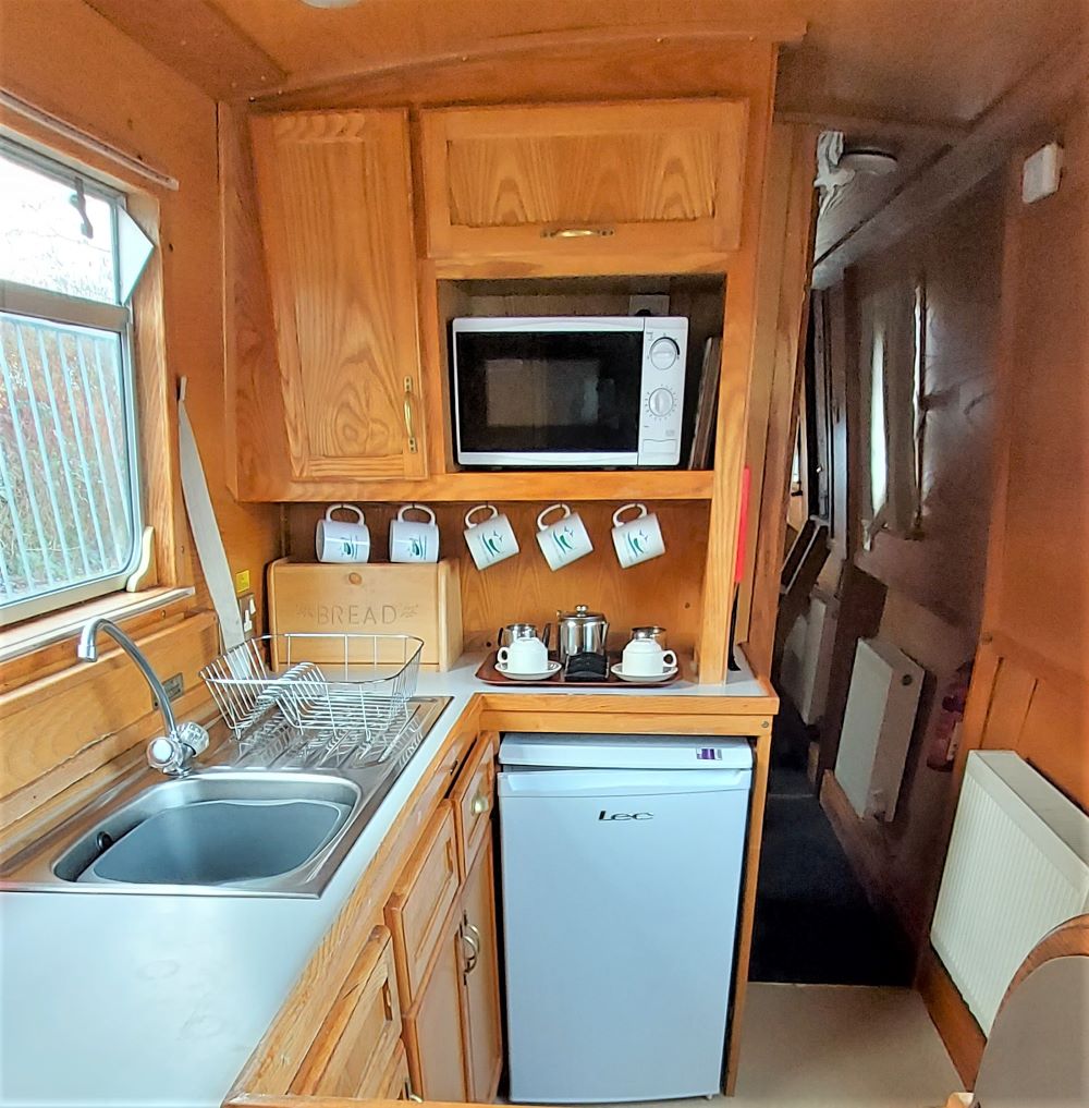 ABCBoatSales's tweet photo. Spend some thyme on Rosemary!! https://t.co/ZVGBXfcGEe #Rosemary #HilpertonMarina #KennetAndAvonCanal #ExHireFleetBoat #HolidaysAfloat #LiveAboard #LifesBetterByWater #Narrowboats https://t.co/tqrVMgvWBw
