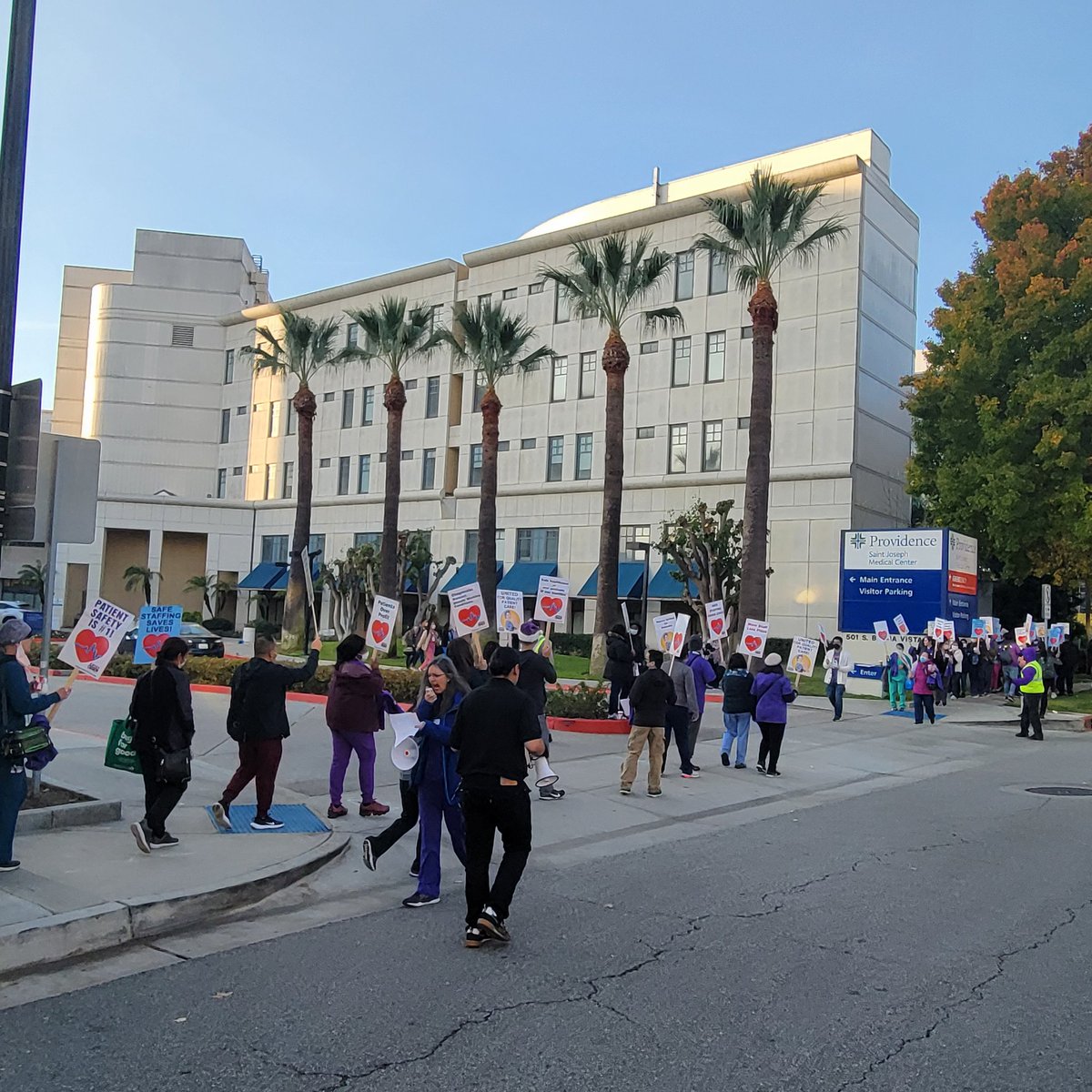 Nurses at Providence Saint Joseph are picketing this morning - they're asking for better contracts &amp; increased safety measures after several dangerous incidents took place. The hospital saw around a 17.3% nursing staff turnover in 2021, &amp; a 10% turnover Jan-Jun 2022. #Psj