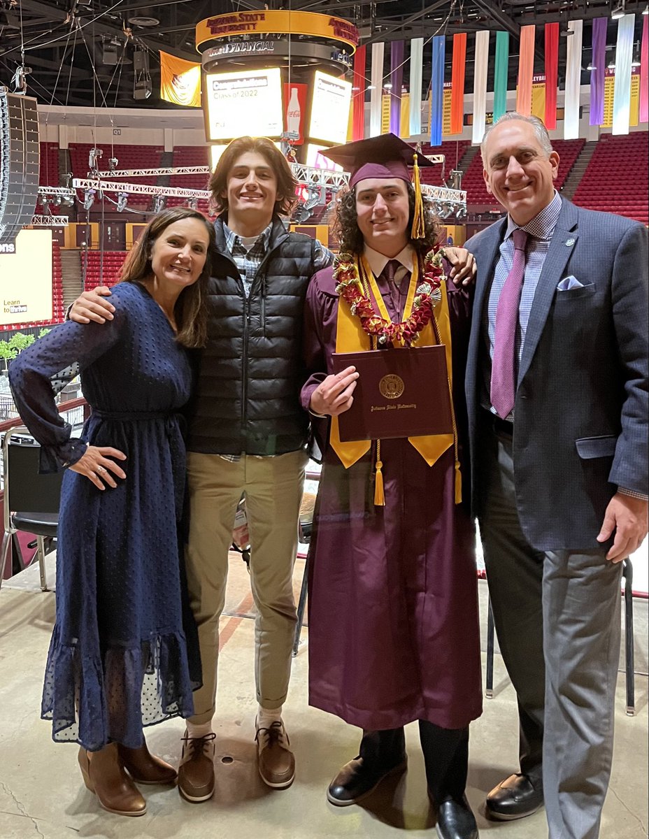 iplan4u's tweet image. So very proud of Joey: Graduated Summa Cum Laude Sports Journalism Walter Cronkite ASU— see you on TV real soon - stay tuned peeps…… God Bless you son!