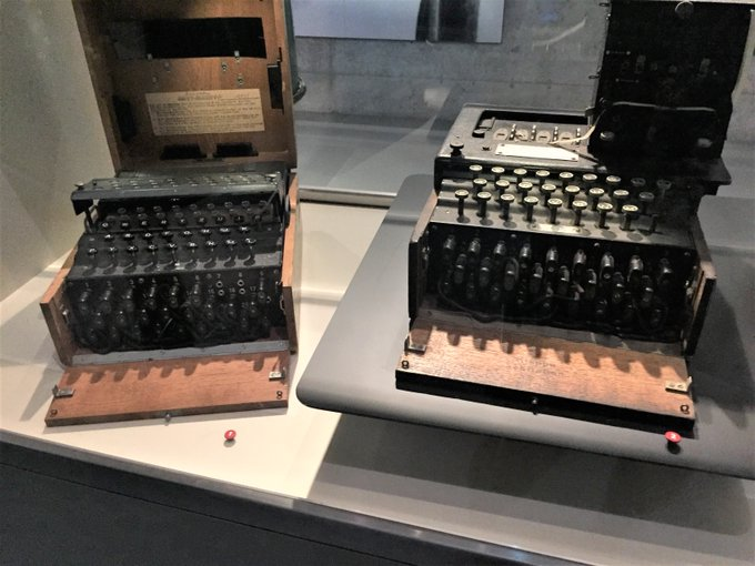 EngineeringAlls's tweet image. Powerful Features of Enigma Machine Used in WW2 engineeringall.com/powerful-featu… #EngineeringAllcomNEWS #EnigmaMachine #FeaturesofaMachine #WW2