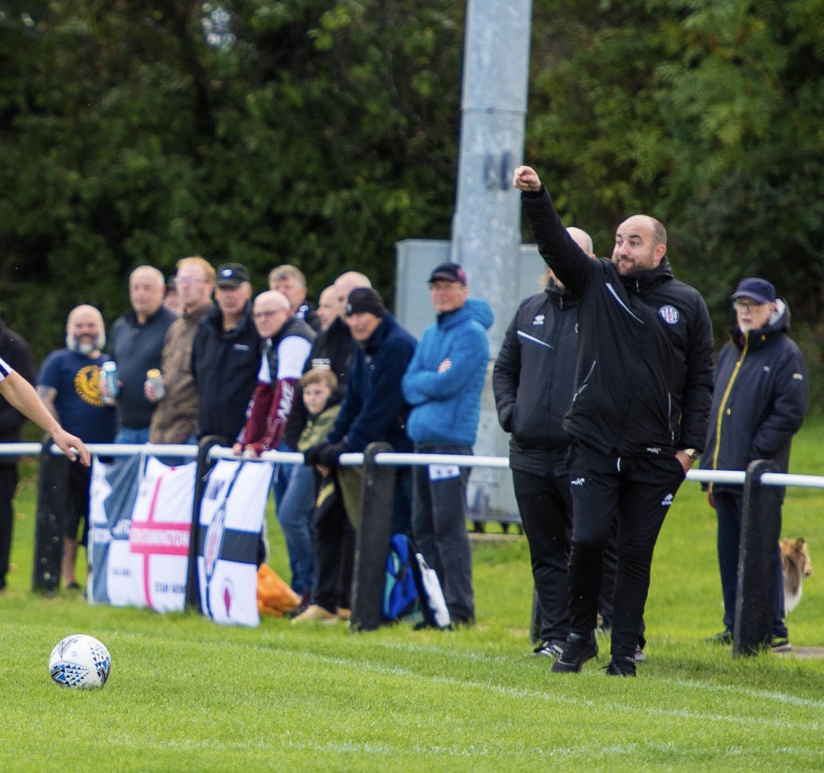 The Gaffer during the game v Campion AFC ⚫️⚪️ #HeatonStannington