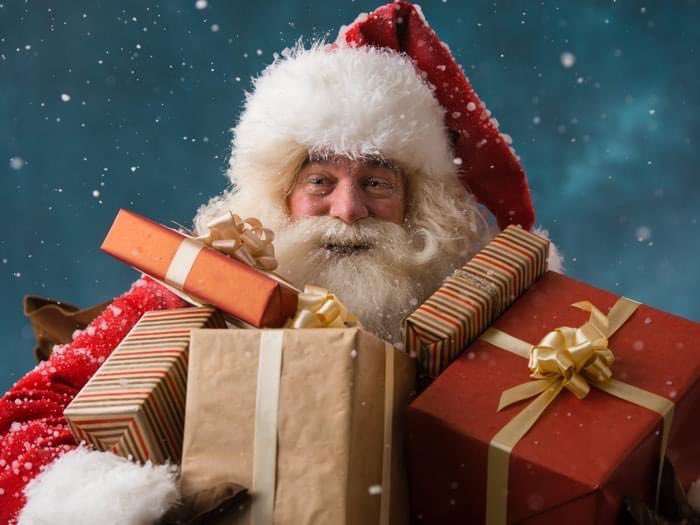 RCSpeedFactory's tweet photo. *ATTENTION RACERS*

This coming Saturday is our 2nd Annual Santa Claus 600. The racer response for this event has been HUGE, and we are excited to have all of you here racing.

With that said, the Speed Factory has limited numbers of Indoor Pit Spots. 

https://t.co/07GvJwDEsM https://t.co/ifgboxRzkq