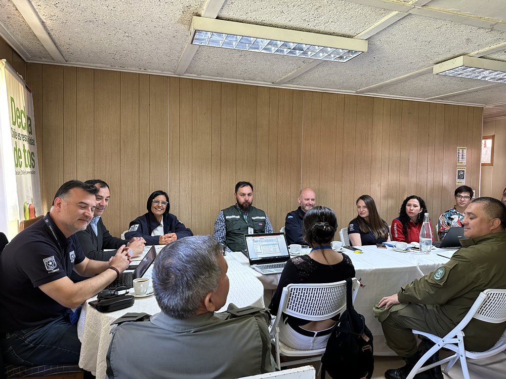 Delegado <a href="/luomontana/">Luis Montaña Soto</a> lidera Comité Fronterizo Binacional, junto a servicios contralores de Chile🇨🇱 y Argentina🇦🇷 y Directores de Hospitales de #Chaitén #Palena y #Futaleufú definiendo procedimientos en los complejos fronterizos para evacuaciones médicas al Hospital de Esquel🇦🇷
