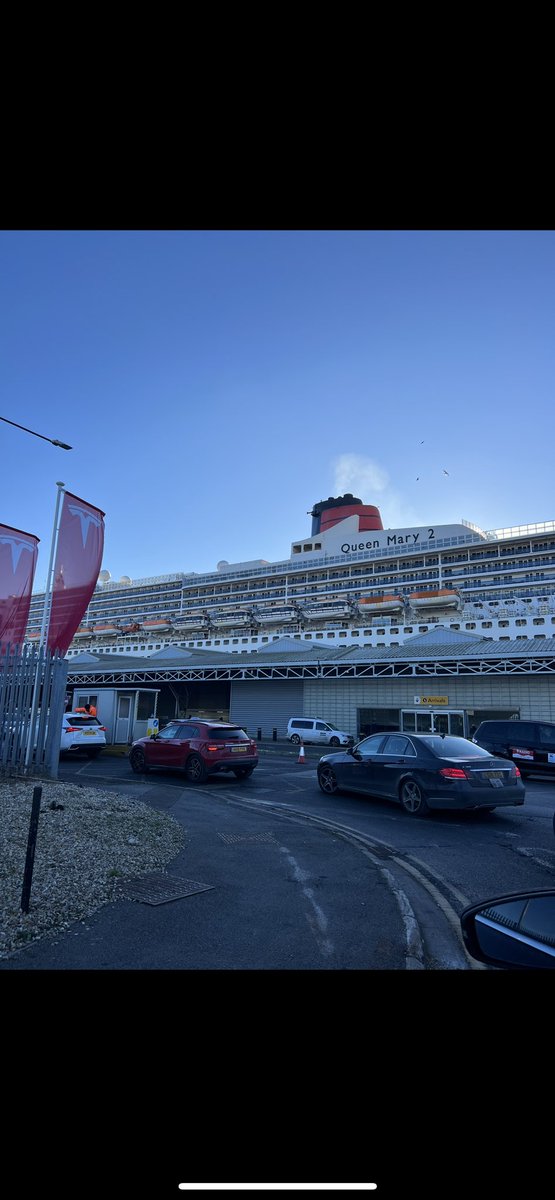 jimshelly2's tweet photo. One thing less now on my bucket list England to America by sea #transatlanticcrossing #cunard #queenmary2 #7daysatsea #noicebergs https://t.co/cWbMGnNc9R