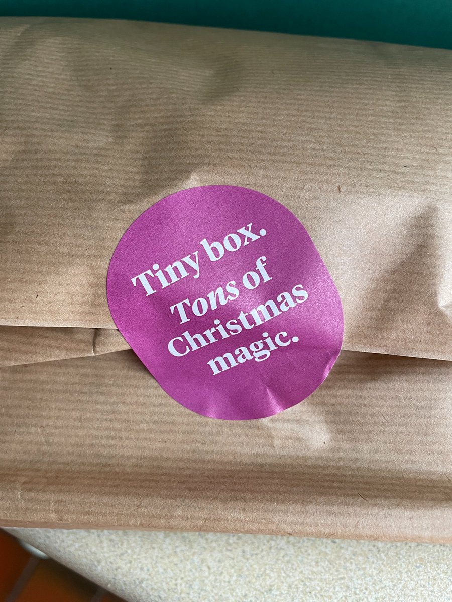 tinyboxcompany's tweet photo. ahem... @BloomandWild that's not a tiny box? 😉#ThatsNotATinyBox https://t.co/MAg4FLCq1P