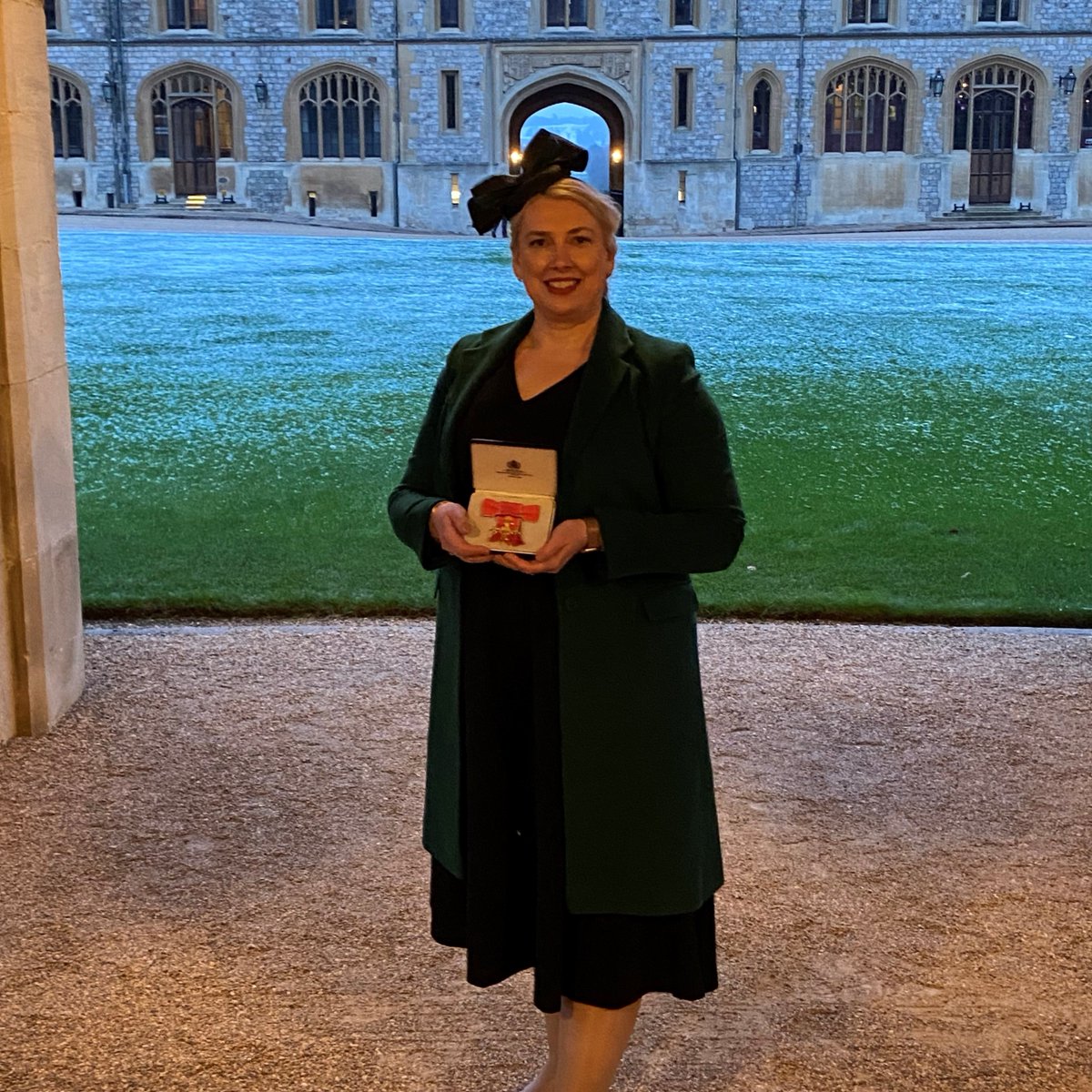 Deputy CEO and Director of Services <a href="/SamRoyalVols/">Samantha Ward OBE</a> attended Investiture at Windsor Castle yesterday to receive her OBE 🎖️ 

Huge congratulations and thanks so much for all that you do!