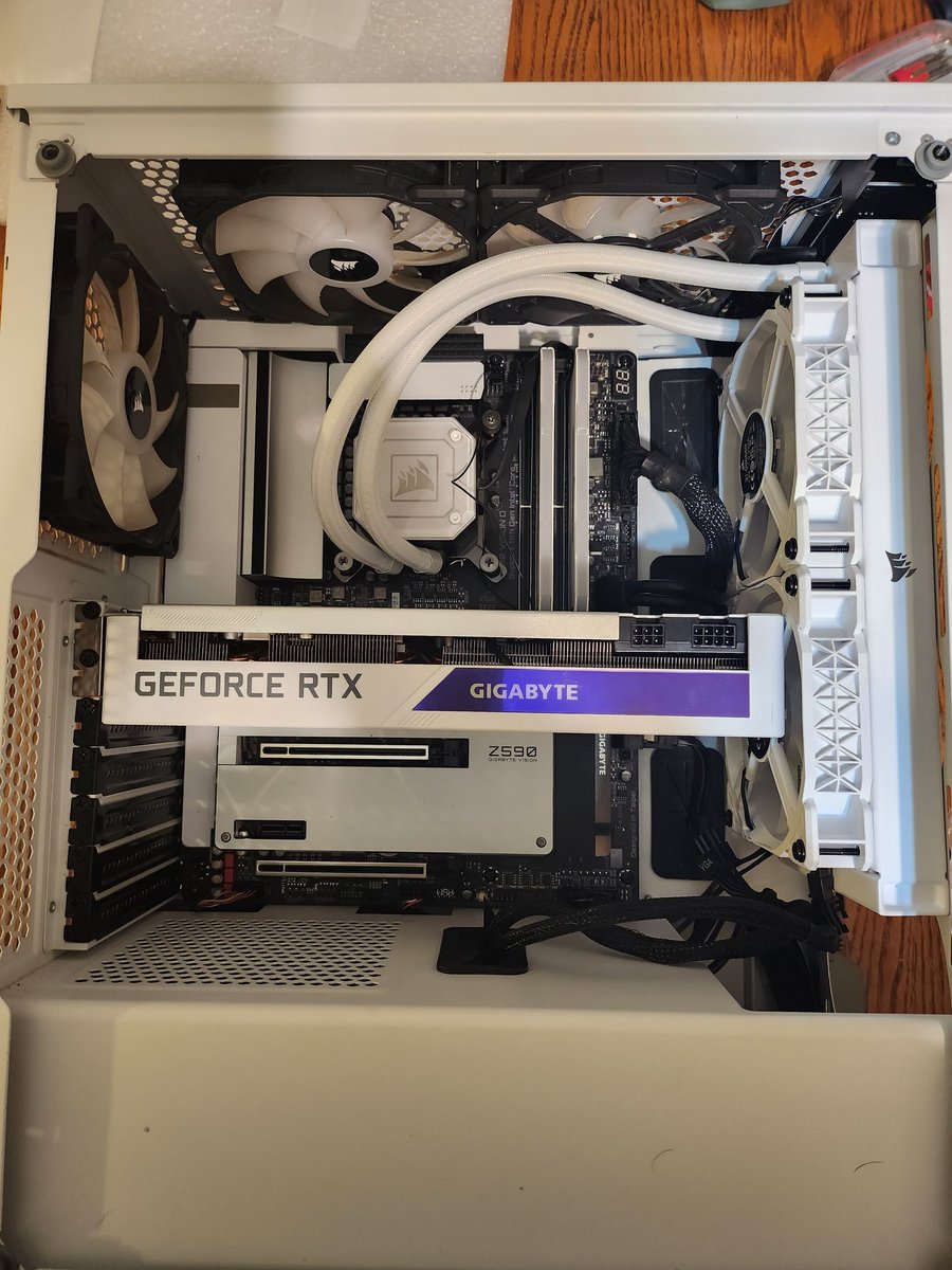 All in a <a href="/CORSAIR/">CORSAIR</a> 220 air flow case. Still need a white 850 psu and update some fans. Just need some corsair boards and gpus. Where you at <a href="/CORSAIR/">CORSAIR</a>?