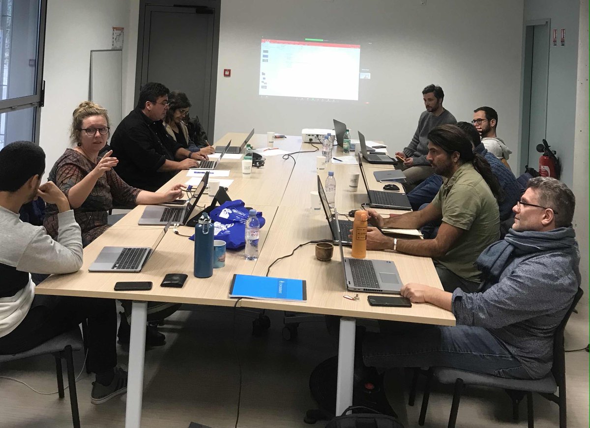 Vidal_Eric_isld's tweet photo. Premier jour de l'atelier de lancement du projet META-REEF financé par #LAbExCorail à #Perpignan
Choix des sites et stratégies d'échantillonnage...
@criobe_pf @UMREntropie @UMR_BOREA @LemarLab @Le_Museum @ird_fr @INEE_CNRS @upvd1 @UnivAntilles @univpf https://t.co/MvwwQ3TSVR
