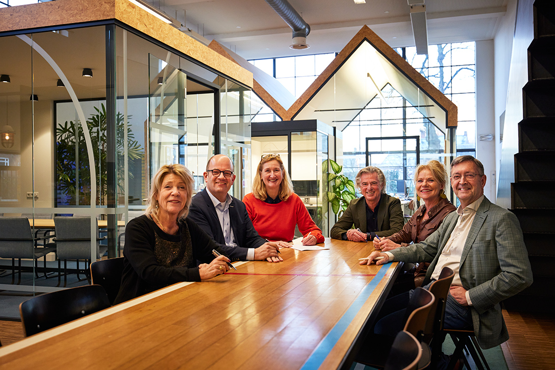 Xpect013 tweet media