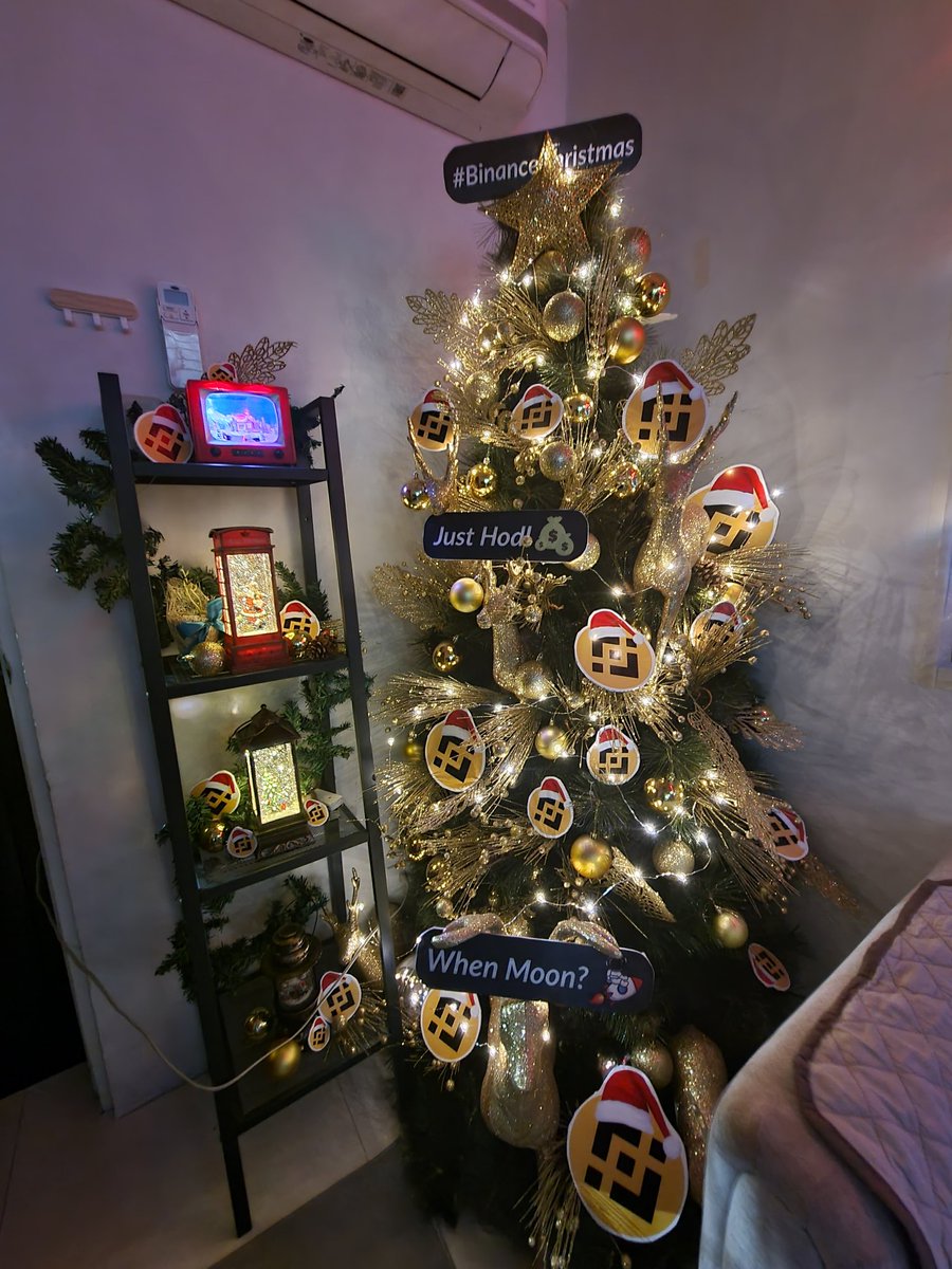 edwinpogi19's tweet photo. #BinanceChristmas 

Merry Christmas and happy new year to all. https://t.co/HVtxXv8Mpr