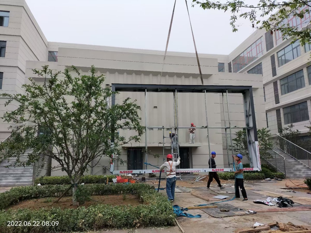 lekled1's tweet image. Outdoor LED Screen Installation, wall installation. Outdoor LED Screen installation on the wall. 
#outdoorledmodule #outdrorledscreendisplay #outdoorledpanel