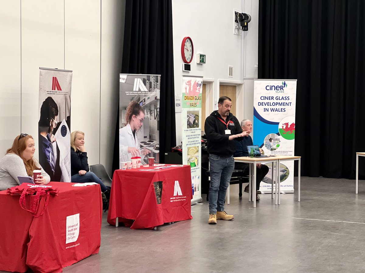 ebbwfawr's tweet photo. Year 9 seized their opportunity to attend an in-house Careers Fayre today, featuring a range of local and multinational companies and representatives from BGCBC
Everyone engaged really well, asking questions and getting advice and information to help them decide for their future https://t.co/dgbEgRDSMk