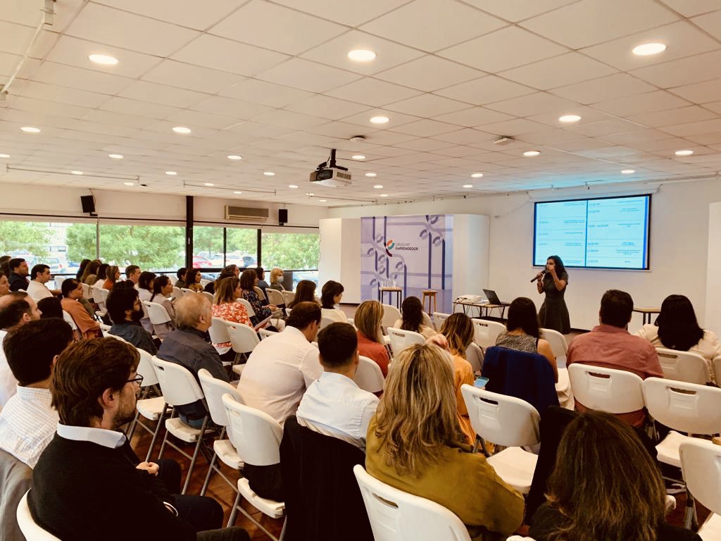 UyEmprendedor's tweet photo. Más de 60 instituciones de la #RedUruguayEmprendedor se reúnen hoy para seguir fortaleciendo el ecosistema emprendedor uruguayo  🤜🏼🤛🏼 https://t.co/1GNw0pmCca