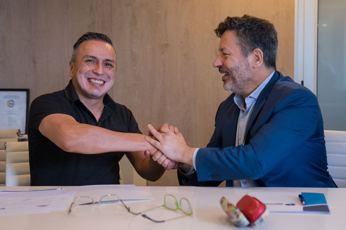 Provincia ART promueve la capacitación de los motociclistas
Tuvimos el agrado de firmar un gran convenio con la Asociación Sindical De Motociclistas Mensajeros y Servicios (ASiMM) para la promoción de capacitaciones en desarrollo conjunto referidas a la conducción en moto.