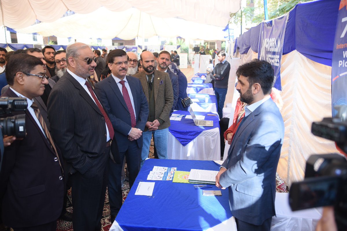 PTEVTACareers's tweet photo. @punjab_tevta Careers Division arranged Rawalpindi Division ’s 1st ever 𝗦𝗸𝗶𝗹𝗹𝘀 𝗝𝗼𝗯 𝗙𝗮𝗶𝗿 𝟮𝟬𝟮𝟮 for male pass outs at @GctRawalpindi. @AhmadKhawarSha1 Chief Operating Officer and @AamerAziz15, Director General Operations TEVTA inaugurated the job fair. https://t.co/hWIslsk32Z