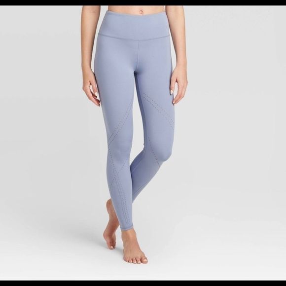 OfResell's tweet photo. So good I had to share! Check out all the items I'm loving on @Poshmarkapp from @florrie_franco #poshmark #fashion #style #shopmycloset #rjgraziano #head #joylab: https://t.co/V0QKZQTG9O https://t.co/AWptlpZq2z