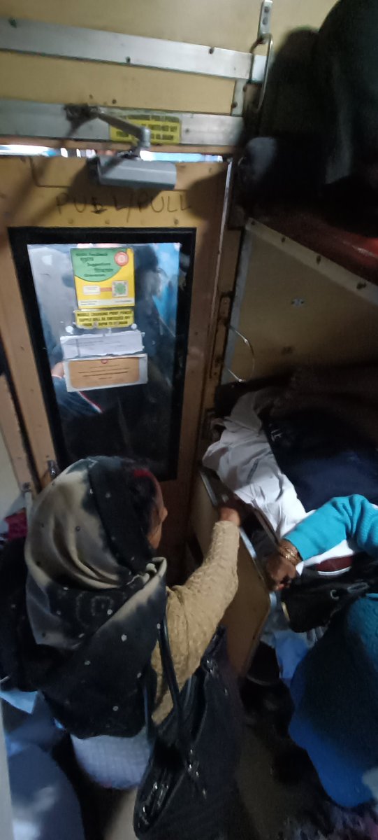 im_aconic's tweet photo. This is the condition of upasana express, 3rd A.C Compartment.Train No. 12328 after leaving the station Buxar. We were requested to adjust by force till patna by the passengers, claiming that this is exactly how they travel everyday
@IRCTCofficial @htTweets @abplive @narendramodi https://t.co/Gaw2rMaeXr