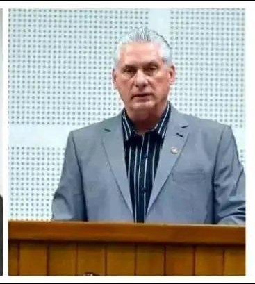 ¡Buenos días amigos!
¡Qué grande es mi Presidente!
"Siento una enorme insatisfacción por no haber sido capaz de lograr, desde la conducción del país, los resultados que necesita el pueblo cubano para alcanzar la anhelada prosperidad"
<a href="/DiazCanelB/">Miguel Díaz-Canel Bermúdez</a> 
#DeZurdaTeam