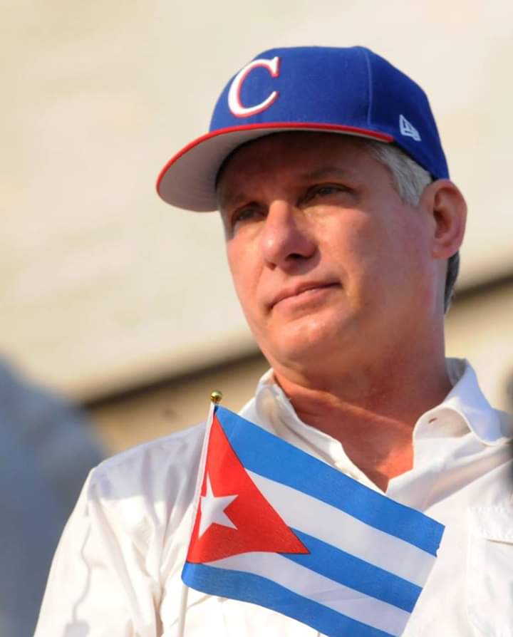 Yo creo en ti <a href="/DiazCanelB/">Miguel Díaz-Canel Bermúdez</a>, vamos a guapear juntos por #Cuba. #IslaRebelde