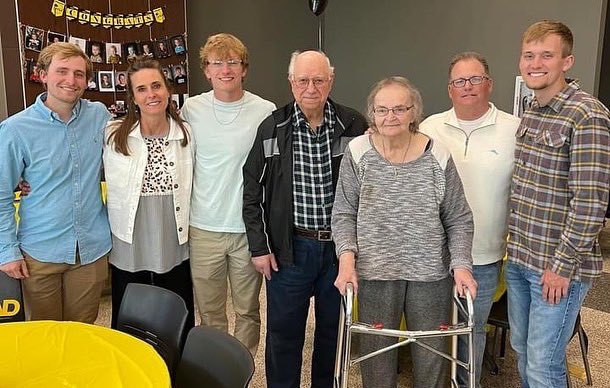 LisaLarson20's tweet photo. Come celebrate this beautiful soul’s life! Love and miss you Mom! 💔😭 

All services at Sts. Peter and Paul Church in Dimock
Wake - Friday, 5-7pm prayer service at 6:30
Funeral - Saturday, 10:30am https://t.co/Re67uKcAIK