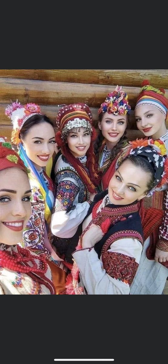 MariamAboian's tweet photo. @JuliusChapiro @annashapiromd Just saw this amazing photo shared by Steven Lev and remembered learning how to do embroidery and these amazing intricate costumes. #amazingUkraine ๐บ๐ฆ #Kiev #saltoftheearth #childhoodmemories #UkraineStrong https://t.co/ck6NGK2dJa