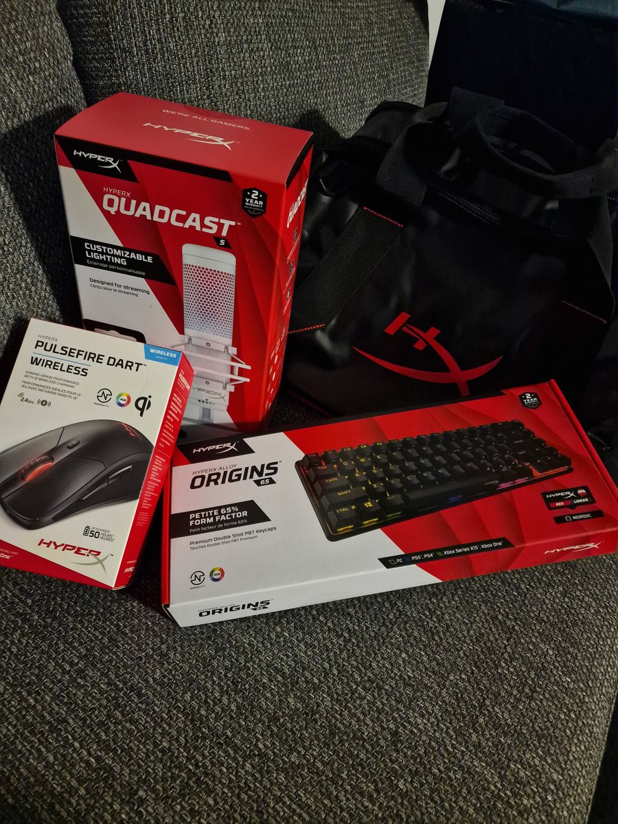 Many thanks to <a href="/HyperX/">HyperX</a> and <a href="/Method/">Method</a> for this early Christmas present 🙏👌