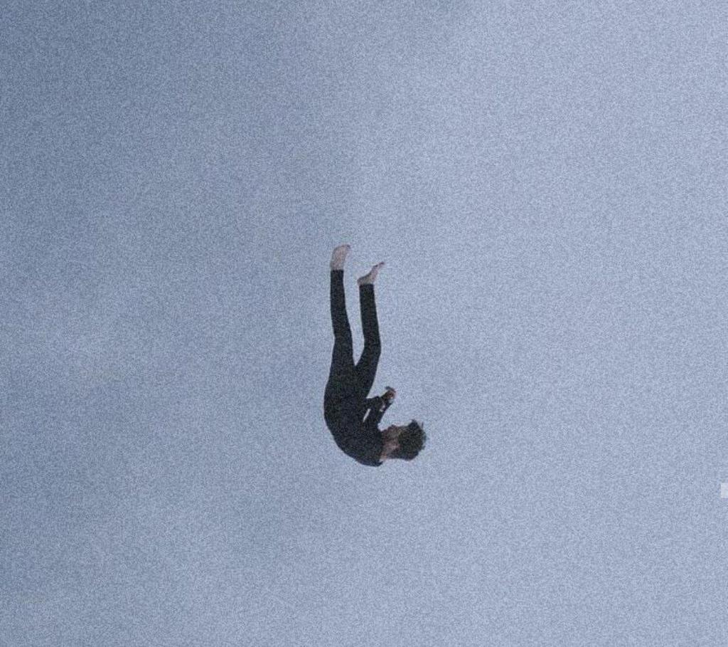 kamyarFrp's tweet image. هر آدمی بالاخره یه روز یه جا کم میاره؛ ولی من انتظار داشتم واسه کم اوردن حداقل چهل سالم باشه.