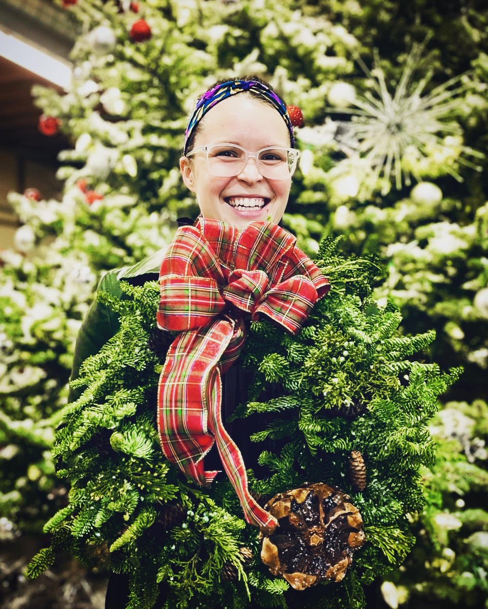 WeTHRIVE!Reading tweet media