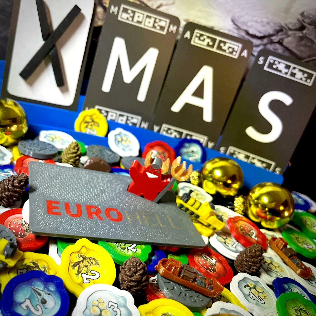EurohellDesign's tweet image. Who needs a last-minute X-MAS present? We got you covered with our vouchers and the lucky recipient can choose his/her favorite upgrades from our webstore 🛒😊
 #eurohelldesign #boardgames #xmas