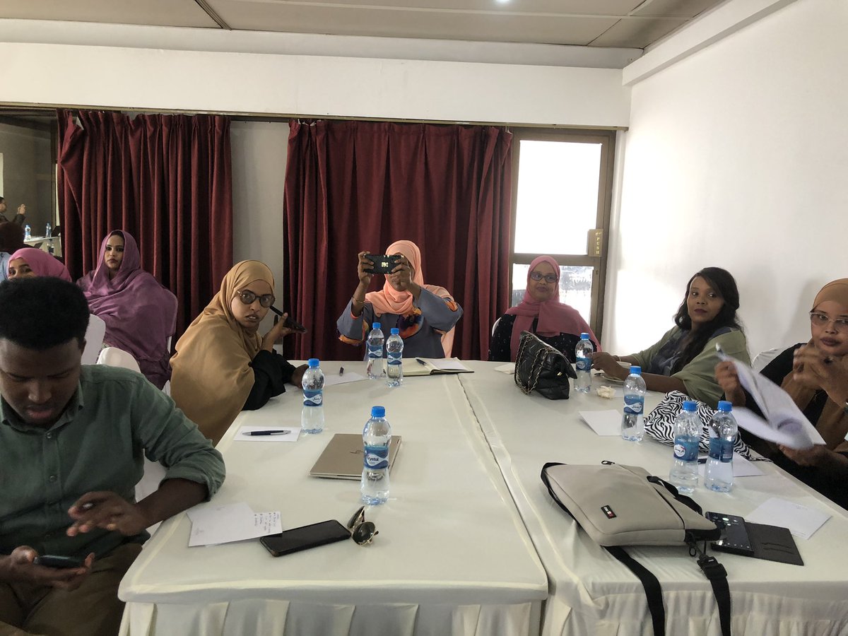 MohamedOsma4's tweet photo. Photos:Pleased to participate synergy workshop on climate information services with 🇸🇴,🇩🇯 stakeholders in 🇩🇯this week.
Visited🇩🇯 Meteor during ☝️.
Climate risk education is important in conveying messages to public &amp; reduce its negative impacts.
@icpac_igad #UKmet  #Norcap https://t.co/13ffN9bASr