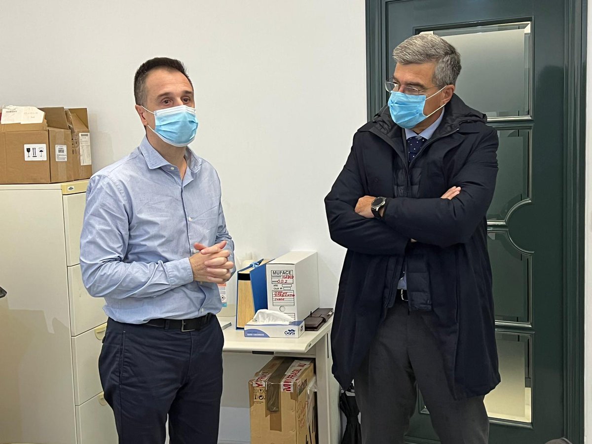DIRECCIÓN DE MUFACE EN #Ceuta 

✳️Visita del Delegado del Gobierno en Ceuta
🤝Nuestro director provincial Aldo Fernández y su equipo recibieron a <a href="/RafaelGRCeuta/">Rafael García</a> 
👩‍🦰 👨‍🦰Trabajamos x 5000 mutualistas
#Gracias
#GranequipoCeuta
<a href="/MyriamPallares/">Myriam Pallares</a> 
@DGobiernoCeuta