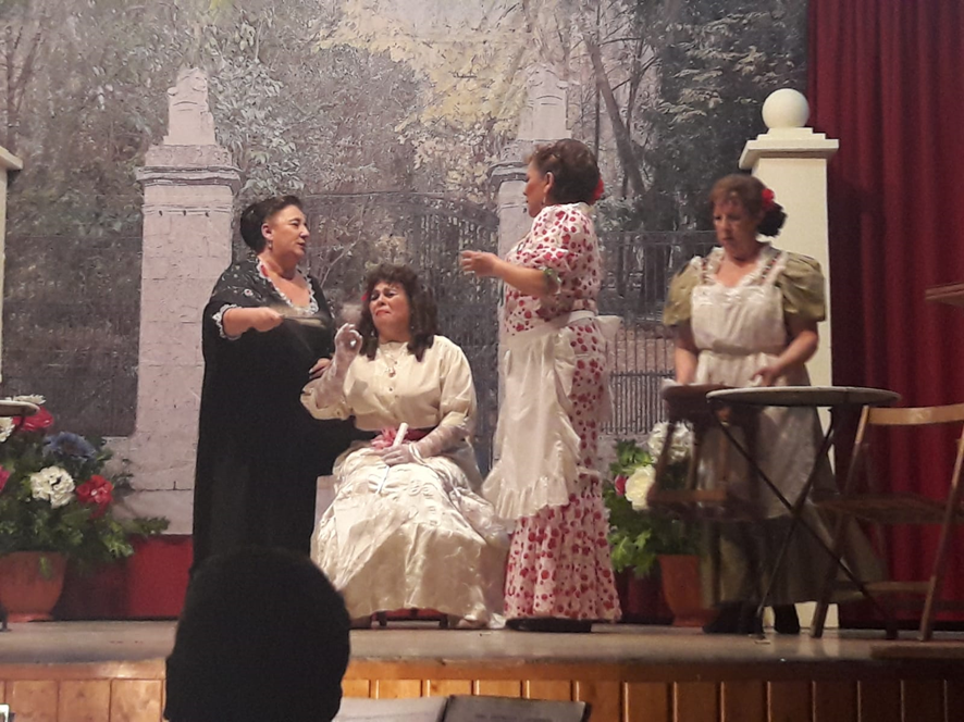 Gerencia de Cultura y Turismo Burgos (@imcburgos) on Twitter photo La Asociación <a href="/liricabohemios/">Asociación Lírica Bohemios</a> interpreta la zarzuela “Agua, azucarillos y aguardiente”🎼💃 dentro de la programación cultural de barrios.
📅Domingo 18
🕐18.30h.
📌 <a href="/CivicosBurgos/">CentrosCívicosBurgos</a> Río Vena
🎫Necesaria recogida previa de invitaciones. La Asociación <a href="/liricabohemios/">Asociación Lírica Bohemios</a> interpreta la zarzuela “Agua, azucarillos y aguardiente”🎼💃 dentro de la programación cultural de barrios.
📅Domingo 18
🕐18.30h.
📌 <a href="/CivicosBurgos/">CentrosCívicosBurgos</a> Río Vena
🎫Necesaria recogida previa de invitaciones.