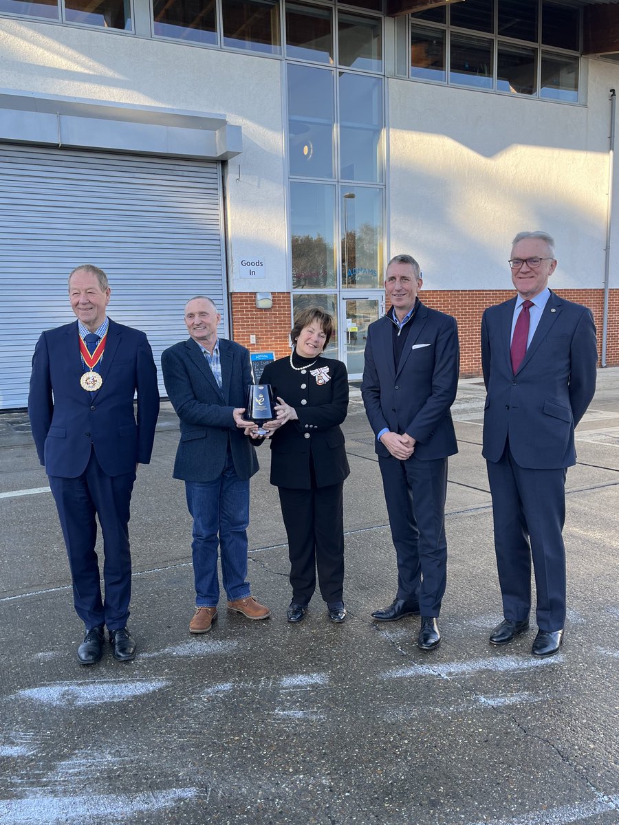 Many congratulations to Adnams at Reydon Distribution Centre, who received The Queen’s Award for Enterprise 2022. This is the 3rd time Adnams has been recognised for all they do. Lady Clare Countess of Euston presented Jonathan Adnams OBE and Dr Andy Wood with a signed Scroll.