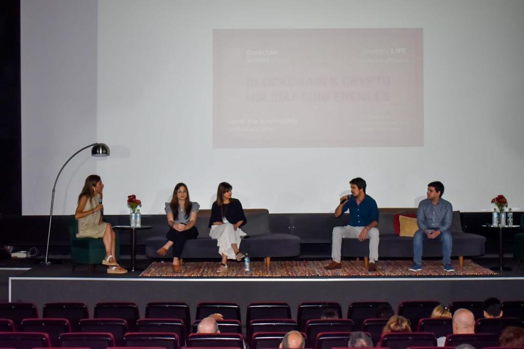 Comenzó el Blockchain &amp; Crypto Holiday Conferences
Ya está Lucía Cardellino moderando el primer panel
 
"¿Son importantes las criptomonedas en el mundo actual? ¿Qué usos tienen? ¿Qué consideraciones hay que tener?"

No te lo pierdas, ¡sólo presencial!
Hasta las 14 hrs.