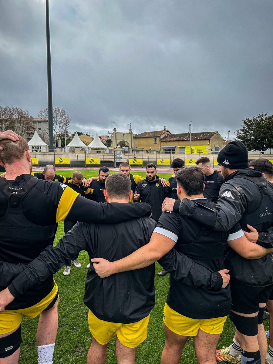 us_carcassonne's tweet image. J-1 avant d’affronter le @SMR_Rugby à Guy Boniface !

⚙️ Concentration et derniers réglages… 

#SMRUSC #DéfendreNosCouleurs