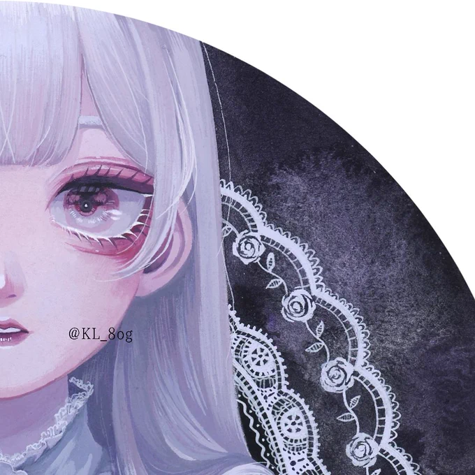 【展示】グループ展「深淵に挑(ノゾ)むシビュラたち」に原画2点で参加いたします。会期:12/16(金)~18(日)、22(木)~24(土)時間:13~19時(最終日17時まで)場所:Galerie Or・Terre(東京)円形作品限定の展示会です。絵の中を覗き見るような感覚になれる作品を目指しました。ぜひご高覧ください 