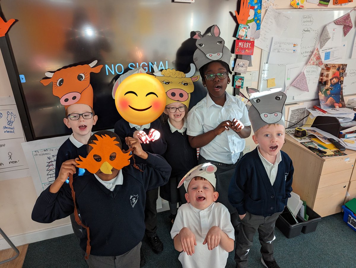 SHPS_Year2's tweet photo. Merry Christmas from all our nativity super stars! https://t.co/9Z92oh4vVf