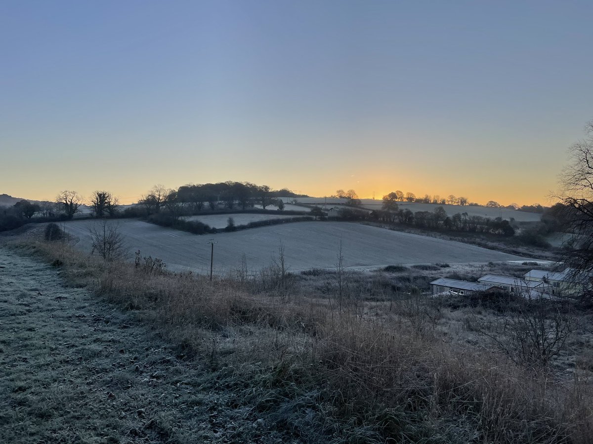 H&W Breast Screening (@waht_bimaging) on Twitter photo A cold π₯Ά but bright start to the day at Bromyard this morning π
 #BreastScreening <a href="/knightwickgp/">Knightwick Surgery</a> A cold π₯Ά but bright start to the day at Bromyard this morning π
 #BreastScreening <a href="/knightwickgp/">Knightwick Surgery</a>
