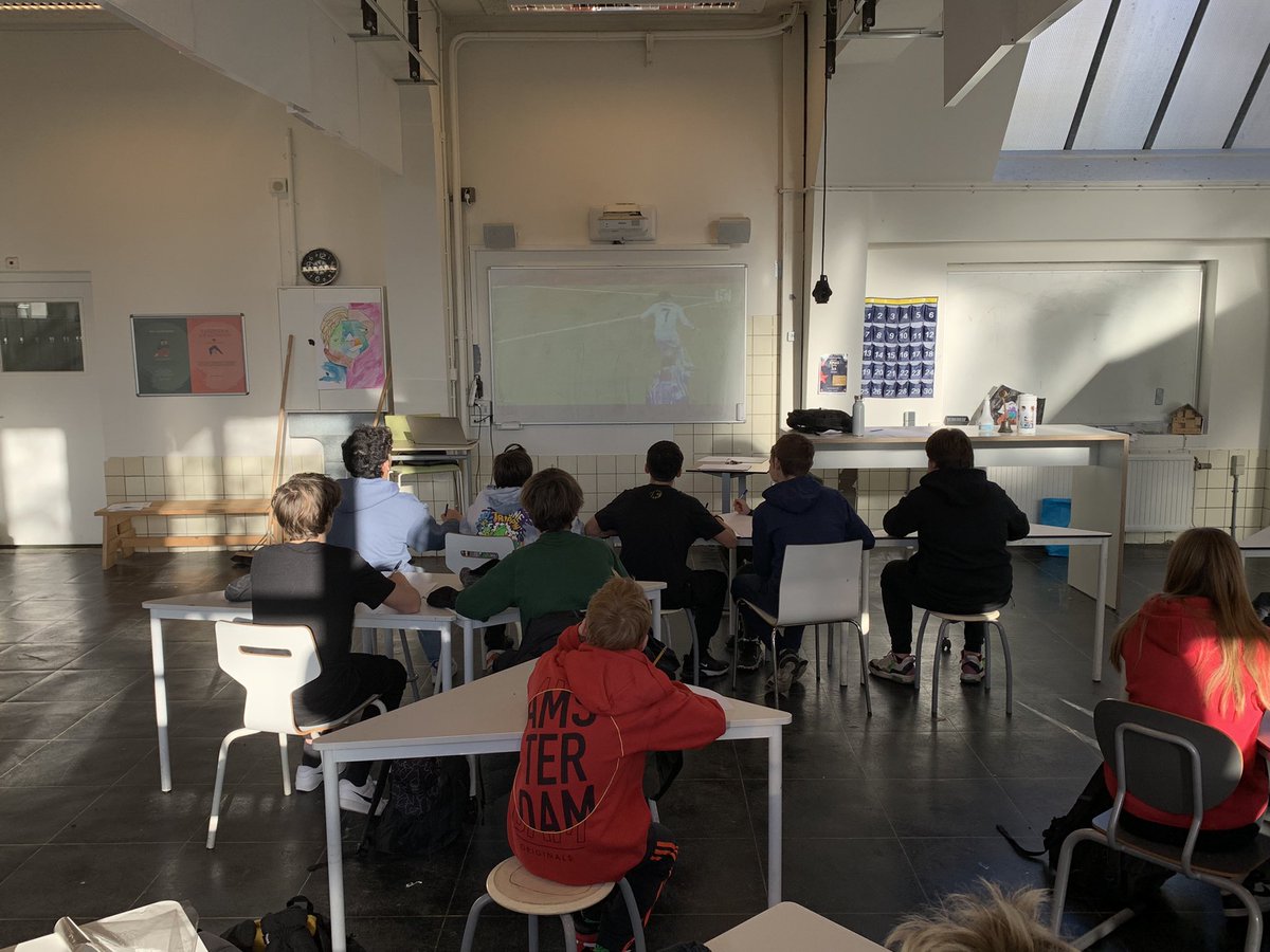 sanderkleij's tweet photo. Best of both worlds. Project Perfecte Penalty. Analyseren van gescoorde en gemiste penalty’s voor kans berekening, percentages en Pythagoras. https://t.co/WCL9dx064L