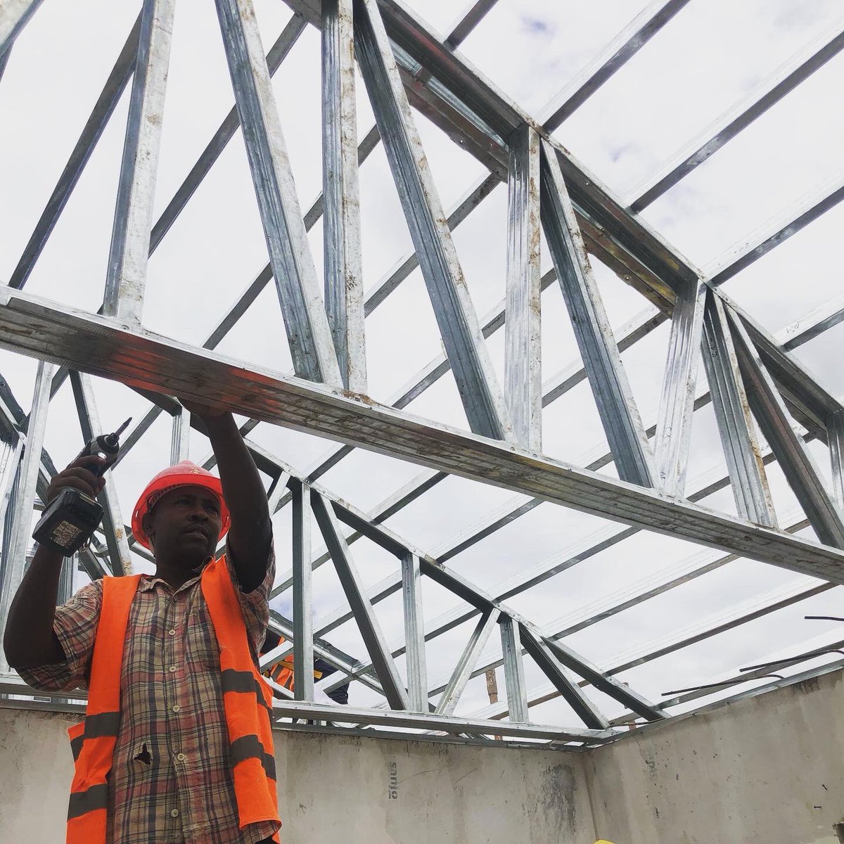 Another successful project almost at completion! Some highlights of our highly skilled technicians at work:
🔹🔹🔹
#mrroofrwanda #lightsteelframe #lightsteelframing #innovation #construction #kigali #rwanda #sustainableconstruction #architecture #engineering #newbuild