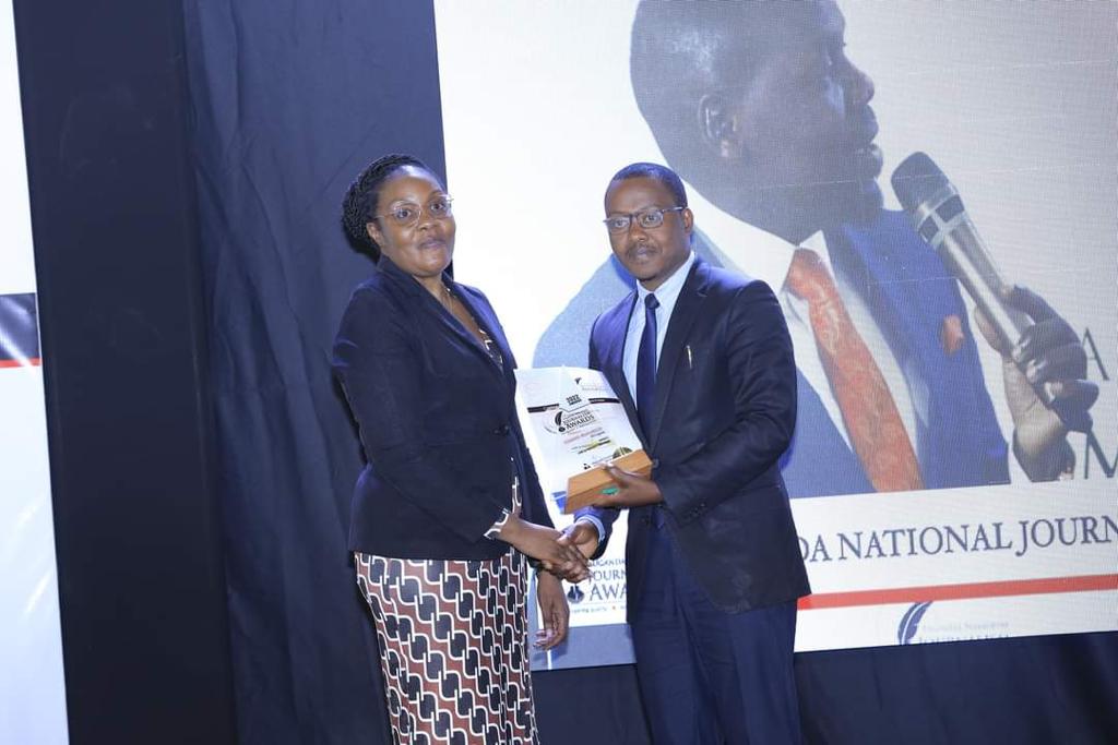 Our Reporter <a href="/Edward_Muhumuza/">Edward Muhumuza</a> won an award for the best Land and Property Reporting in Uganda National Journalism Awards. #NTVNews 

Here are the 3 part series that he covered titled "LAND IS THE ANSWER"
Watch bit.ly/3WhoDZA?utm_me…
