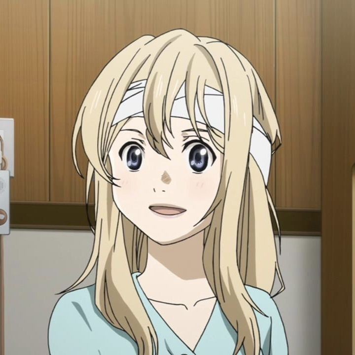 ใบหน้าที่ยิ้มแย้มอย่างสดใสต่างจากวันก่อน ๆ

“ ดึกแล้วนี่นา เผลออ่านหนังสือจนลืมสนใจเวลาเลย ”

“ สวัสดียามดึก 、ฉันหวังว่าพวกเธอจะได้ทานมื้อเย็นกันแล้วนะ — ”

“ ส่วนเรื่องของวันนี้ เป็นวันที่ดีของพวกเธอรึเปล่า ? ”