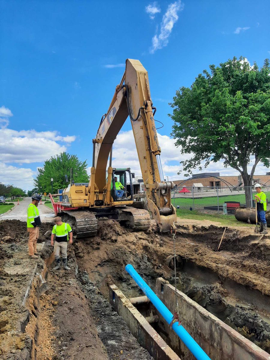 beckexcavating's tweet photo. More than grateful for our hardworking crews and thankful for our customers for another successful year. We worked at the Maple Meadows Development most of the summer. #construction #constructionseason #concrete #pipecrew #maplemeadows #grateful #thankful https://t.co/ullprLxcmQ